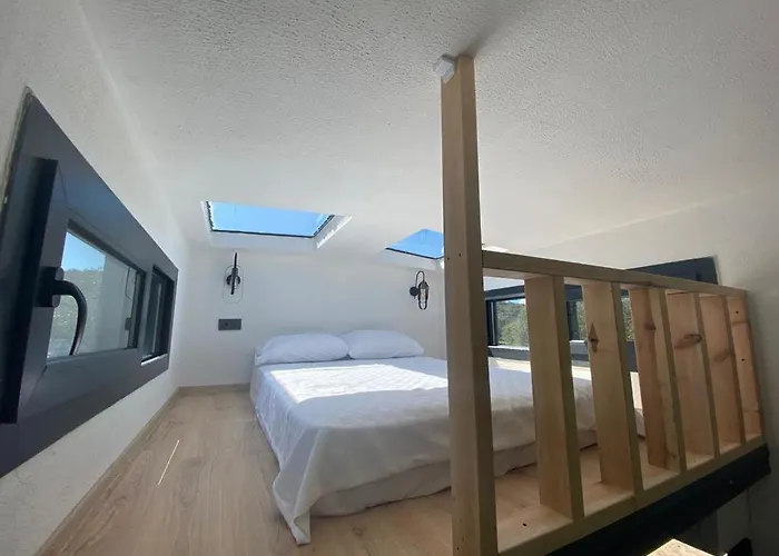 Luxe tent Boaz Tiny House