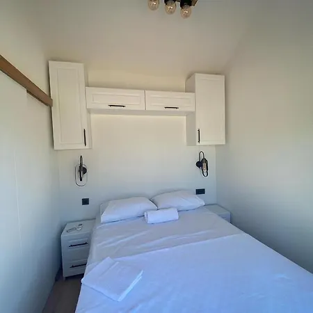 Boaz Tiny House Cort de lux *